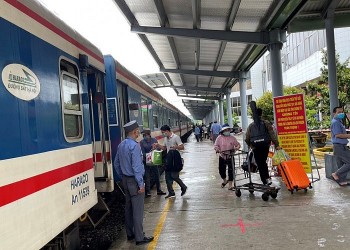 mo ban ve tau thong nhat giai doan cao diem he tu 254