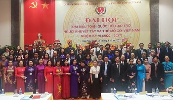 gan 3000 ty dong den voi nguoi khuyet tat va tre mo coi