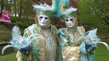Bỉ: Lễ hội carnaval 'Mặt nạ Venice' quay trở lại sau 2 năm vắng bóng