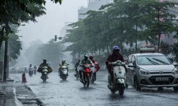 Cảnh báo mưa lớn cục bộ, lốc, sét, mưa đá ở Nam Trung Bộ, Tây Nguyên và Nam Bộ