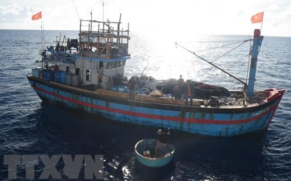 Mỹ phản đối Trung Quốc cấm đánh bắt cá trên Biển Đông
