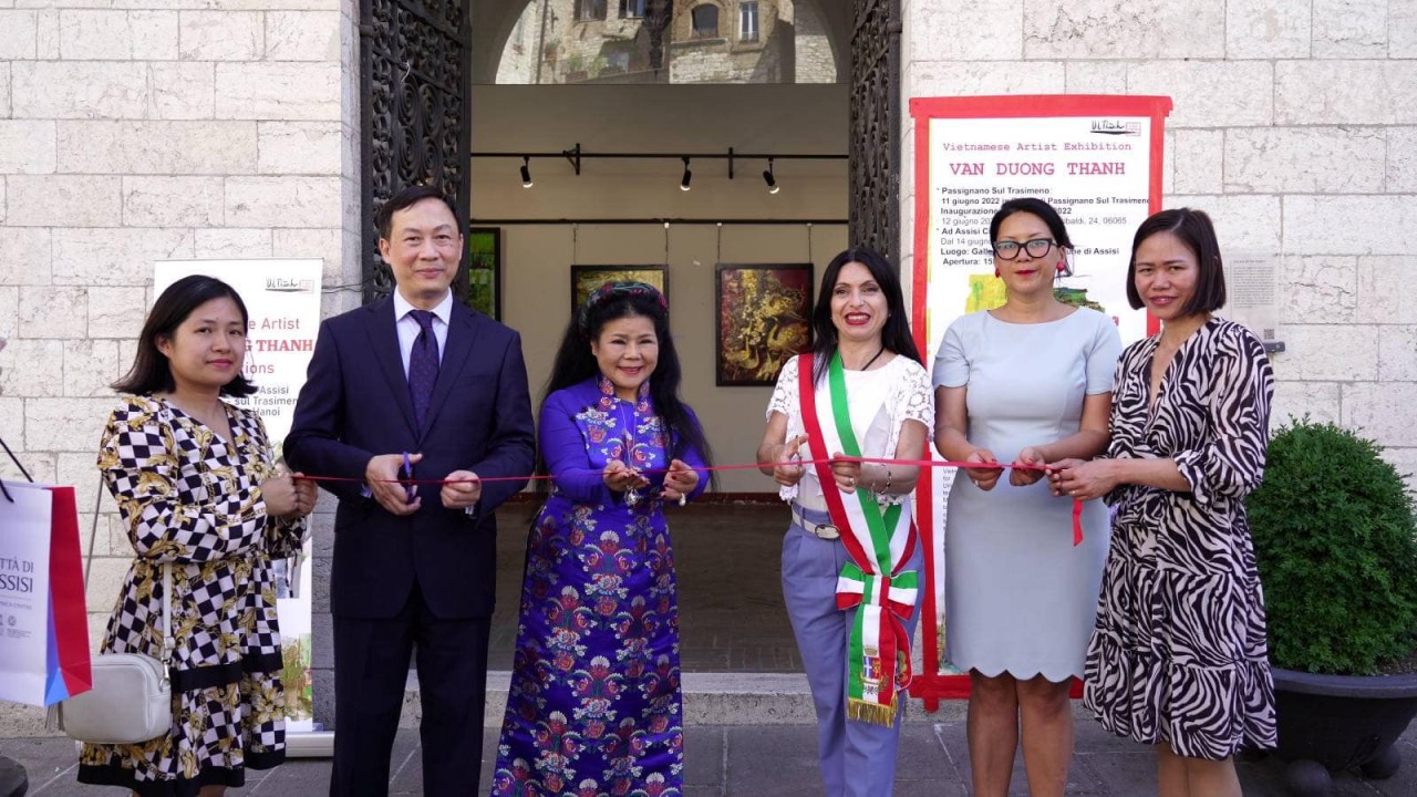 "Đại sứ văn hóa" Văn Dương Thành: Kết nối trái tim nhân dân Việt Nam - Italia