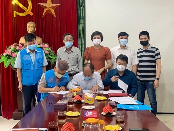 gcs tang phong may tinh 550 trieu dong cho hoc sinh tai huyen thanh oai ha noi