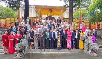 tinh yeu ha noi nong nan qua cac tac pham tham du cuoc thi viet ha noi trong toi