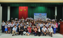 Zhishan trao học bổng trị giá gần 600 triệu đồng cho học sinh nghèo vượt khó ở Quảng Trị