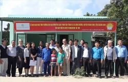 East Meets West giúp người nghèo Quảng Nam có nhà mới đón Tết