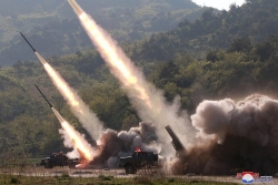 Triều Tiên bắn tên lửa bay 300 km, Mỹ-Hàn lập tức đáp trả