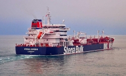 Bị Anh cáo buộc bắt 2 tàu chở dầu, Iran nói gì?