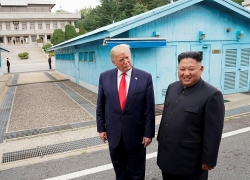 Ông Trump bình thản khi Triều Tiên "quá tam ba bận" phóng tên lửa