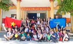 28 nhà bảo trợ từ Hà Lan đạp xe gây quỹ cho trẻ em Hà Giang