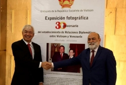 Thứ trưởng Ngoại giao Venezuela: Việt Nam là tấm gương sáng cho Venezuela noi theo