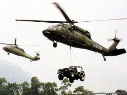 Khám phá trực thăng Z-20 Trung Quốc "nhái" Diều Hâu của Mỹ