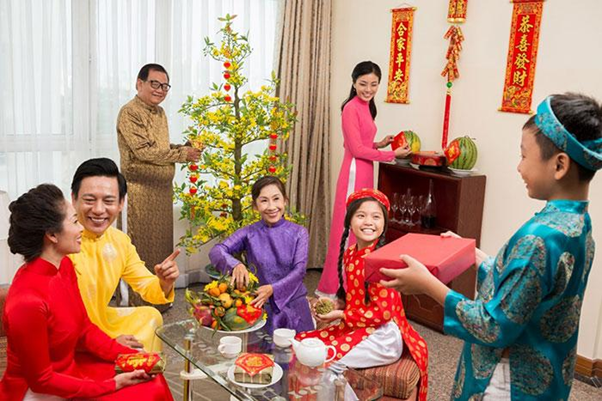 bi quyet chon qua tet 2021 y nghia cho bo me