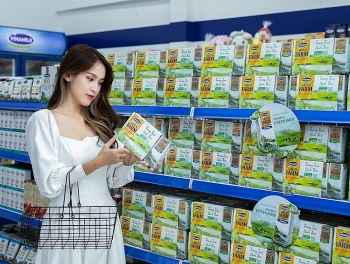 tim hieu ly lich cua dong sua tuoi green farm moi dang khien cac me to mo