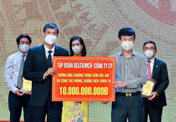 geleximco va abbank trao 20 ty dong cho quy vaccine phong covid 19 cua tp ha noi