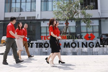 techcombank to chuc chien dich thu hut nhan tai quoc te dau tien tai singapore va london