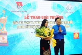 tan hiep phat lan thu 9 dong hanh cung giai thuong qua cau vang