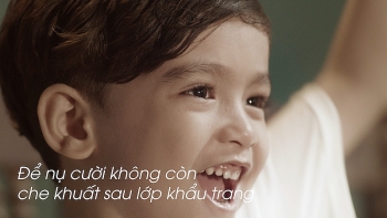 chung tay chong dich de nu cuoi khong con che lap sau lop khau trang