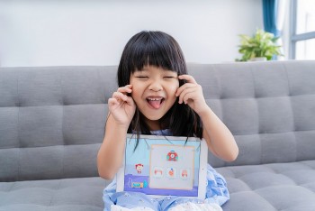 icankid dong hanh cung be hoc tieng anh tai nha hieu qua