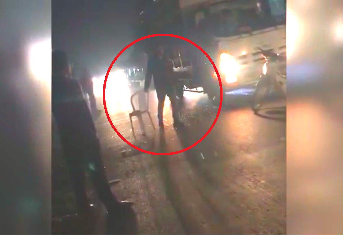 video say ruou dap pha o to nam thanh nien bi danh troi giua duong