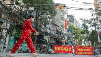 ha noi ra chi thi nong ung pho covid 19 yeu cau nguoi dan binh tinh