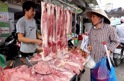Vì sao giá thịt lợn không giảm như mong muốn?