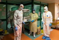 Italy: Số bác sĩ tử vong vì dịch COVID-19 chạm mốc 100 người