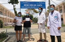 them 3 benh nhan nuoc ngoai duoc dieu tri covid 19 thanh cong