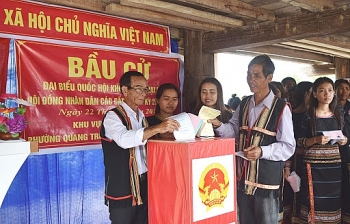 danh sach 10 ung vien dai bieu quoc hoi tai kon tum