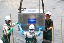 Sau 3 tuần làm sạch bằng công nghệ Nhật Bản, nước sông Tô Lịch ra sao?