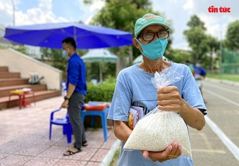 atm gao ho tro nguoi co hoan canh kho khan trong dich covid 19