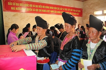 danh sach 6 nguoi trung cu dai bieu quoc hoi tai lai chau