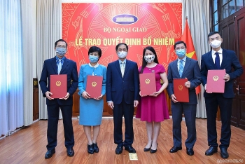 ban tuyen giao trung uong bo ngoai giao bo nhiem nhan su lanh dao moi