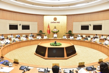 chinh phu de nghi giu on dinh co cau gom 18 bo va 4 co quan ngang bo
