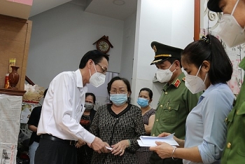 de nghi truy tang huan chuong cho thuong uy cong an hy sinh khi dang tuan tra chong dich o tphcm