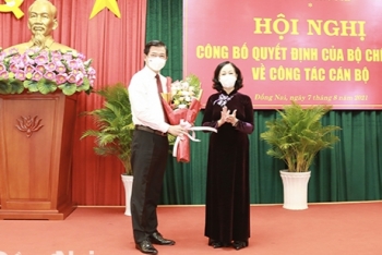 ong nguyen hong linh giu chuc bi thu tinh uy dong nai