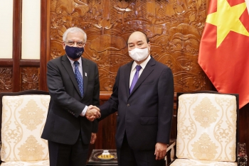 lien hop quoc da ho tro viet nam 10 trieu lieu vaccine ung pho covid 19