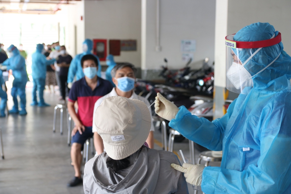 Cả nước có 14.314 ca COVID-19 mới trong ngày 5/12