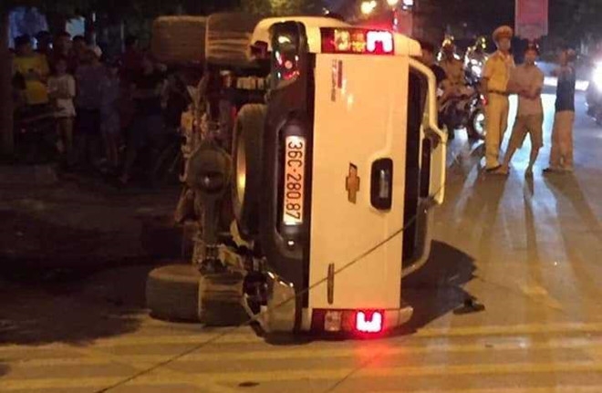 Nghi án côn đồ dùng xe bán tải truy sát, tông chết người ở Thanh Hoá?