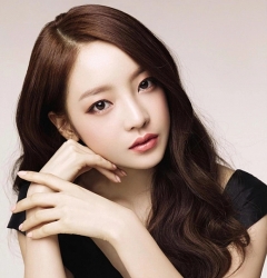 Goo Hara - nữ nghệ sĩ danh tiếng Hàn Quốc vừa qua đời ở tuổi 28 là ai?