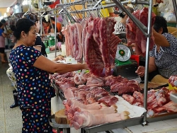 Giá thịt lợn bắt đầu giảm, thấp nhất 82.000 đồng/kg