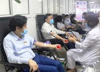 phu tho hien mau dau xuan nhan len hanh phuc