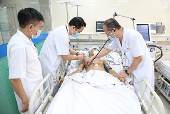 benh vien da khoa tinh phu tho tich cuc giam thieu chat thai nhua