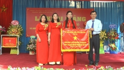Trường TH Gia Cẩm xuất sắc dẫn đầu phong trào thi đua cấp Tiểu học tỉnh Phú Thọ