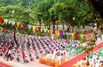 phu tho trien khai thuc hien giai phap doi voi bien che su nghiep giao duc va y te