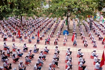 phu tho huong dan cong tac quan ly thu chi nam hoc 2020 2021 co gi moi