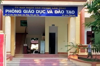 Phú Thọ: Trường học tại huyện Lâm Thao không tổ chức dạy tiếng Anh giáo viên là người nước ngoài