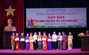 ha noi bieu duong 30 gia dinh van hoa tieu bieu