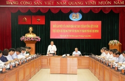 Phó Thủ tướng Thường trực Trương Hòa Bình làm việc với Thành ủy TPHCM