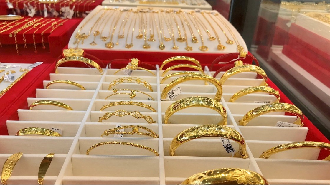 ty gia usdvnd di xuong gia vang sjc tiep tuc nong